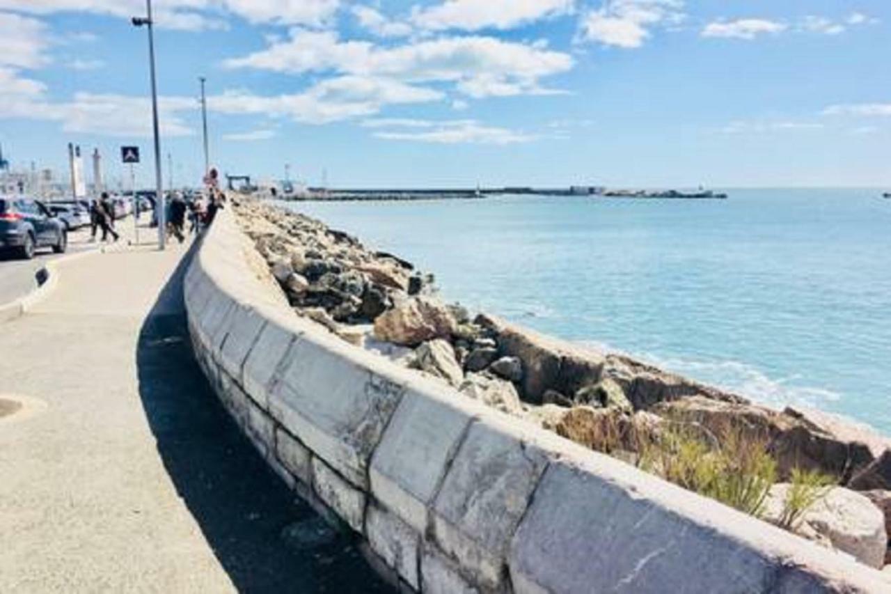 Magnifique 102 M2 Au Bord De L'eau Hyper Centre * Sète